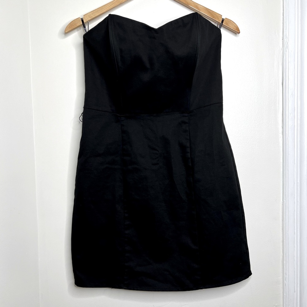 Forever 21 Black Strapless Mini Dress Size Large LBD Little Black Dress
